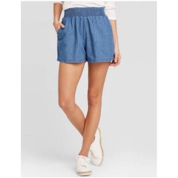 Universal Thread Pull-On Chambray Shorts - Picture 1 of 5